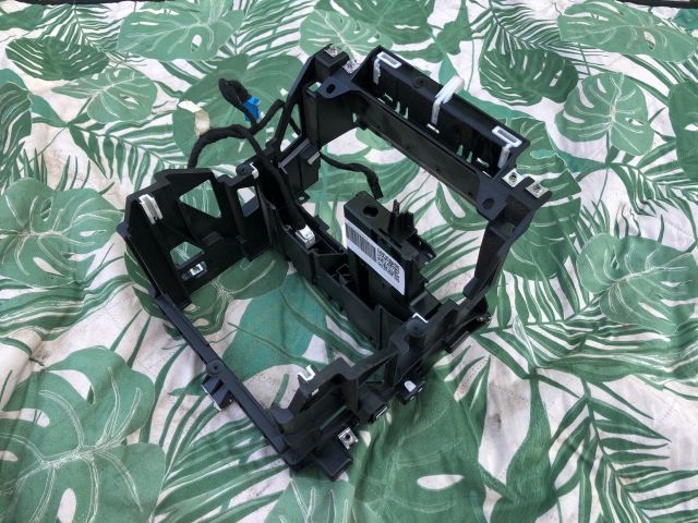 bontott AUDI A3 Rádió / CD Keret