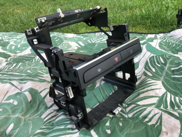 bontott AUDI A3 Rádió / CD Keret