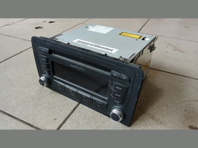 bontott AUDI A3 Rádió / CD