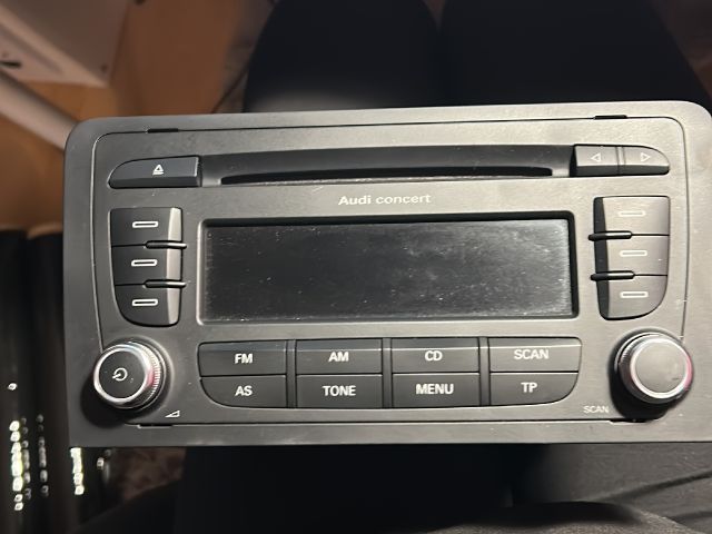 bontott AUDI A3 Rádió / CD