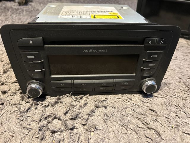 bontott AUDI A3 Rádió / CD