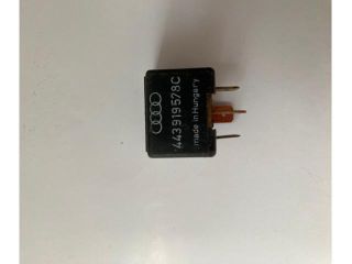 bontott AUDI A3 Relé