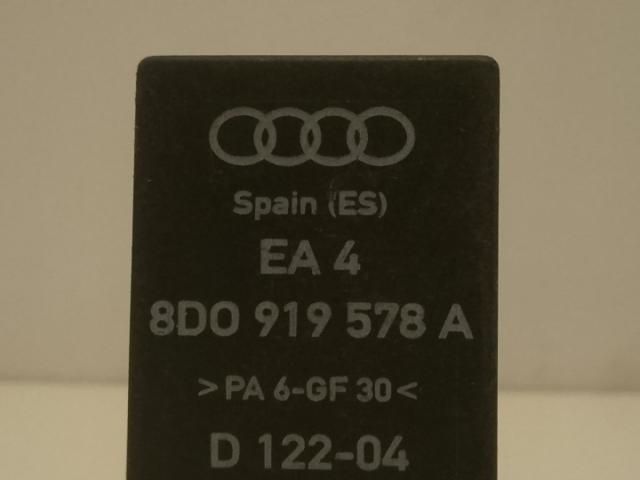 bontott AUDI A3 Relé