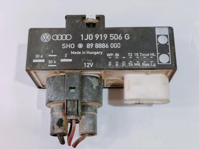 bontott AUDI A3 Relé