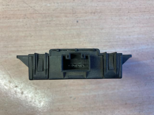 bontott AUDI A3 Riasztó Központ