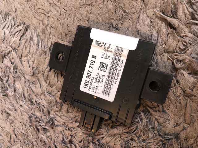 bontott AUDI A3 Riasztó Központ