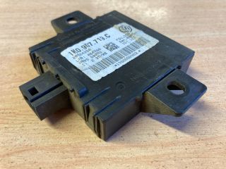 bontott AUDI A3 Riasztó Központ