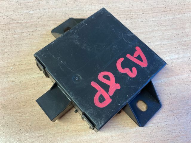 bontott AUDI A3 Riasztó Központ