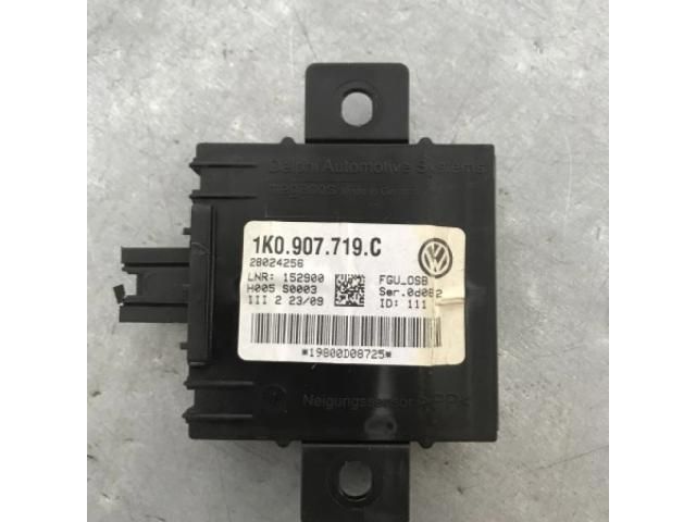 bontott AUDI A3 Riasztó Központ