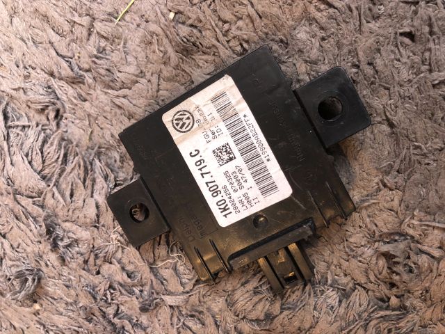 bontott AUDI A3 Riasztó Központ