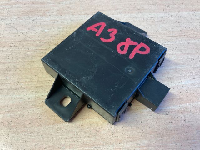 bontott AUDI A3 Riasztó Központ