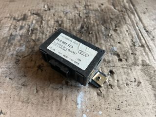 bontott AUDI A3 Riasztó Központ