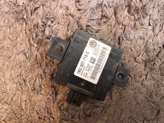 bontott AUDI A3 Riasztó Központ