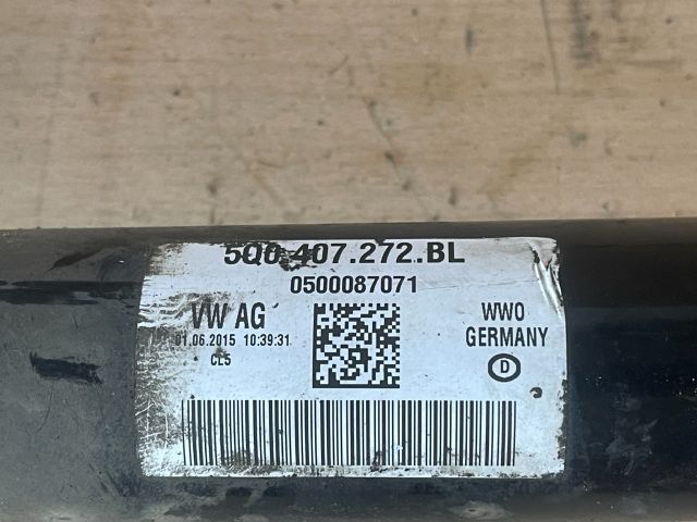 bontott AUDI A3 Jobb Féltengely