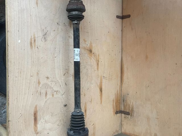 bontott AUDI A3 Jobb hátsó Féltengely