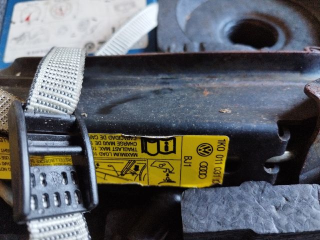 bontott AUDI A3 Szerszámkészlet