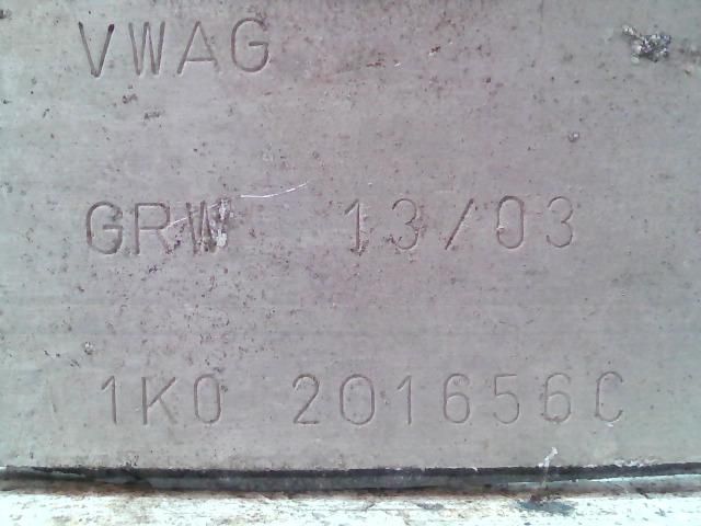 bontott AUDI A3 Tank Tartó Pánt