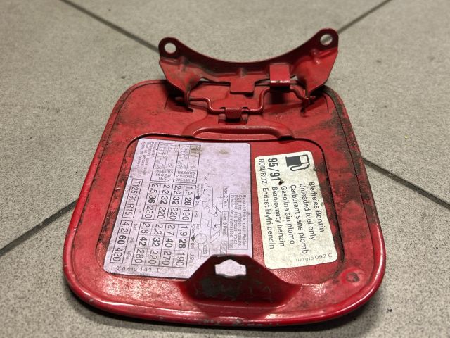 bontott AUDI A3 Tankajtó