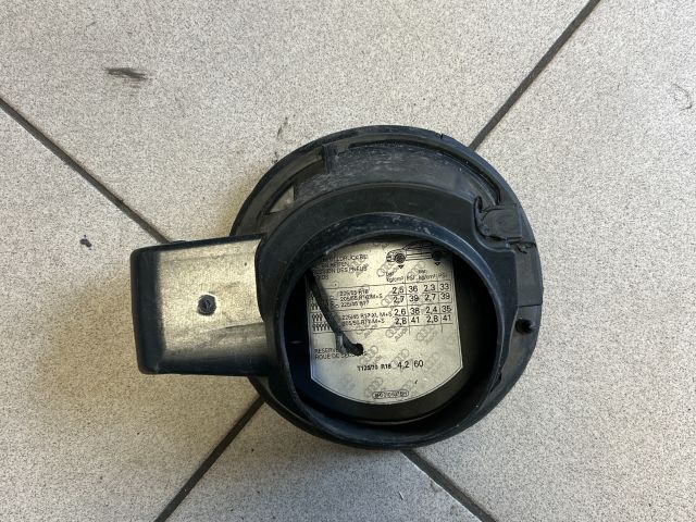 bontott AUDI A3 Tankajtó