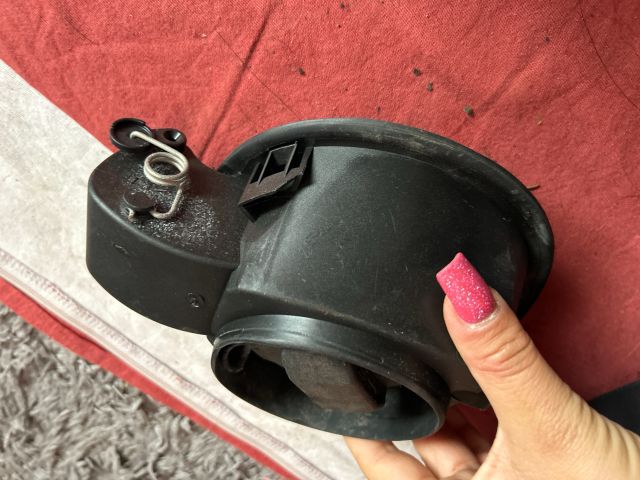 bontott AUDI A3 Tankajtó