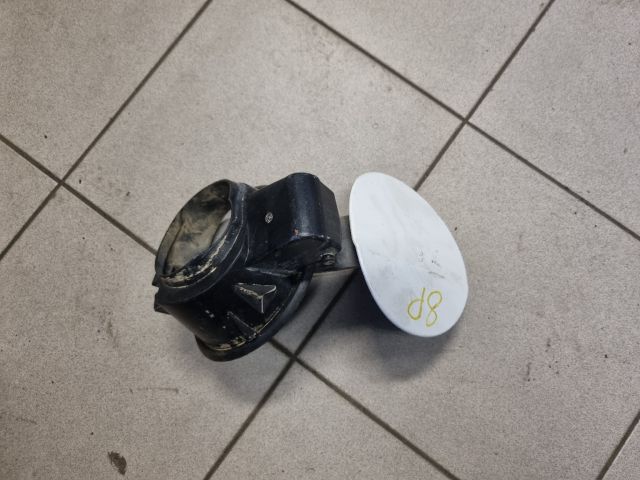 bontott AUDI A3 Tankajtó