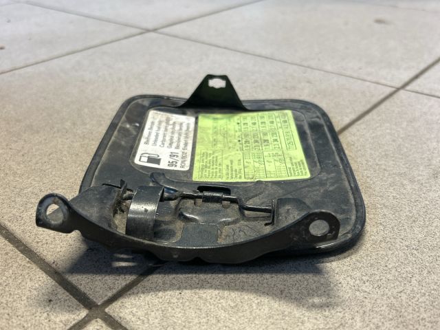 bontott AUDI A3 Tankajtó