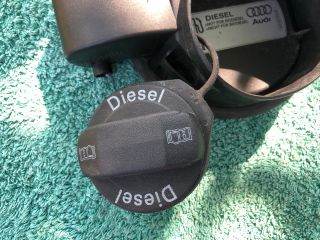 bontott AUDI A3 Tankajtó