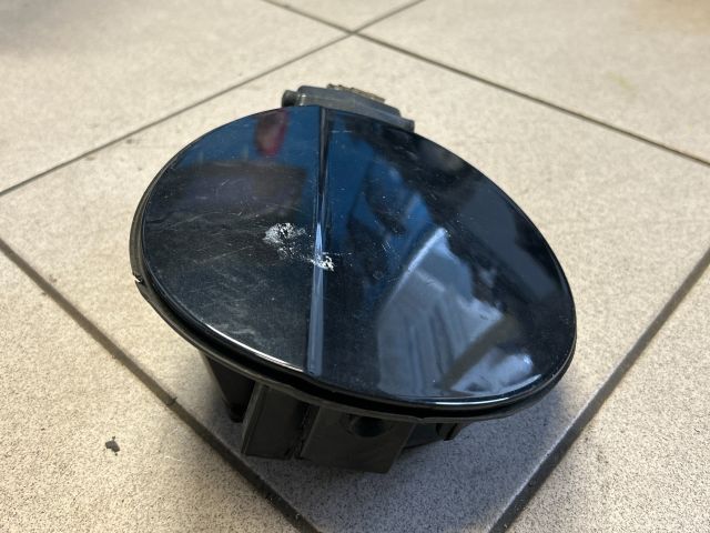 bontott AUDI A3 Tankajtó