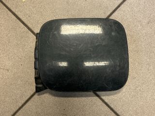 bontott AUDI A3 Tankajtó