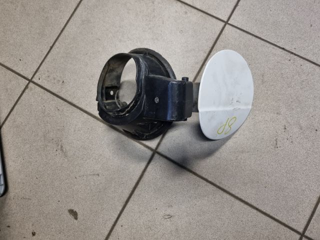 bontott AUDI A3 Tankajtó