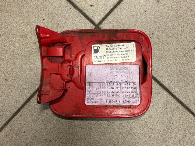 bontott AUDI A3 Tankajtó