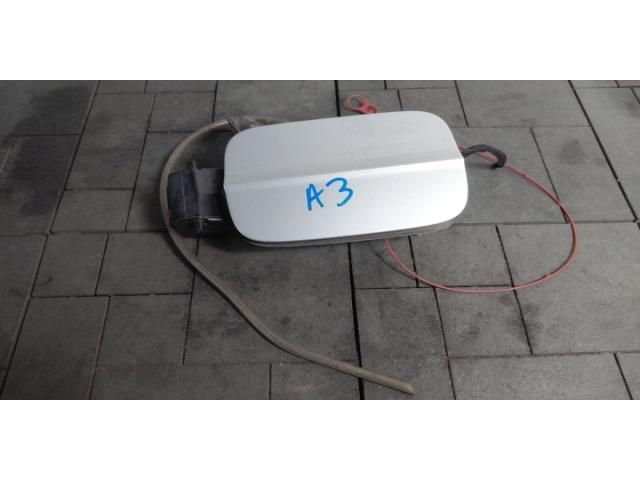 bontott AUDI A3 Tankajtó