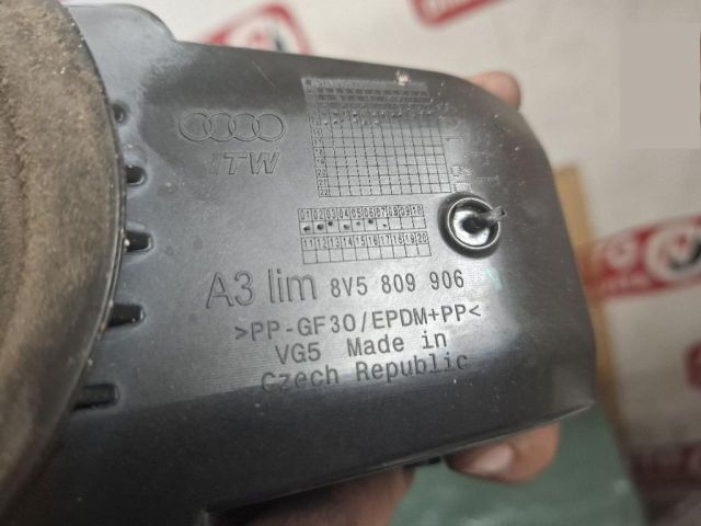 bontott AUDI A3 Tankajtó