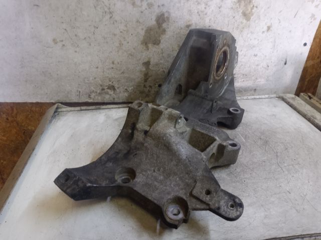 bontott AUDI A3 Tartó Bak