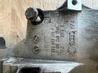 bontott AUDI A3 Tartó Bak