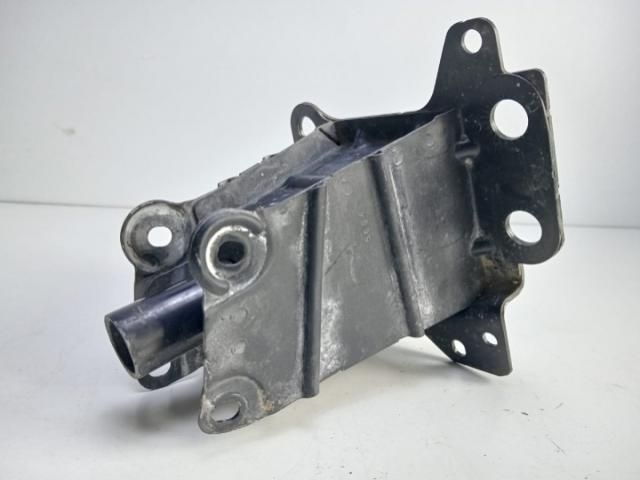 bontott AUDI A3 Tartó Bak