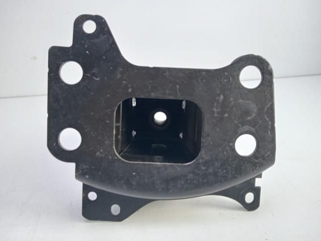 bontott AUDI A3 Tartó Bak