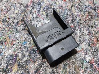 bontott AUDI A3 Üzemanyag Befecskendező Vezérlő