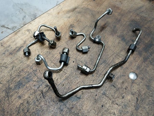 bontott AUDI A3 Üzemanyagcső