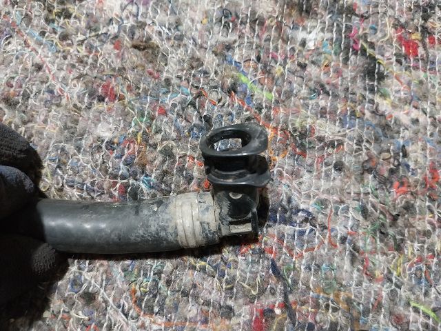 bontott AUDI A3 Üzemanyagcső