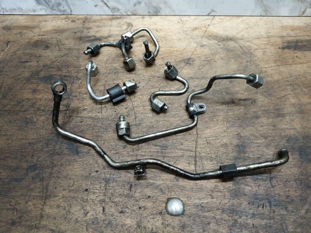 bontott AUDI A3 Üzemanyagcső