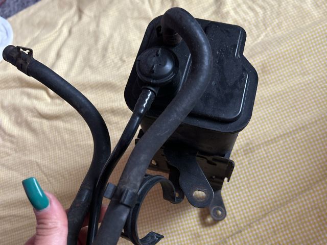 bontott AUDI A3 Üzemanyagszűrő Ház