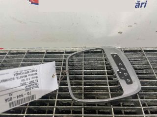 bontott AUDI A3 Váltókar Keret