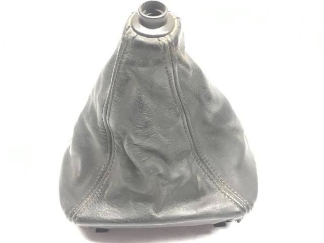 bontott AUDI A3 Váltószoknya