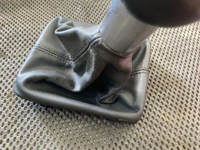 bontott AUDI A3 Váltószoknya