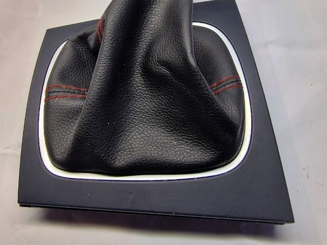 bontott AUDI A3 Váltószoknya