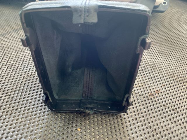 bontott AUDI A3 Váltószoknya