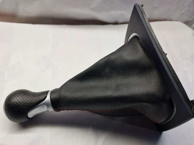 bontott AUDI A3 Váltószoknya