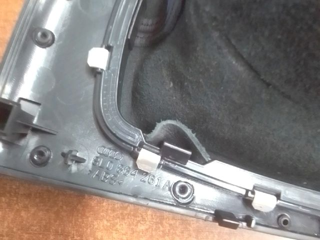 bontott AUDI A3 Váltószoknya