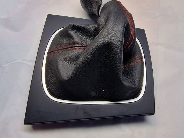 bontott AUDI A3 Váltószoknya